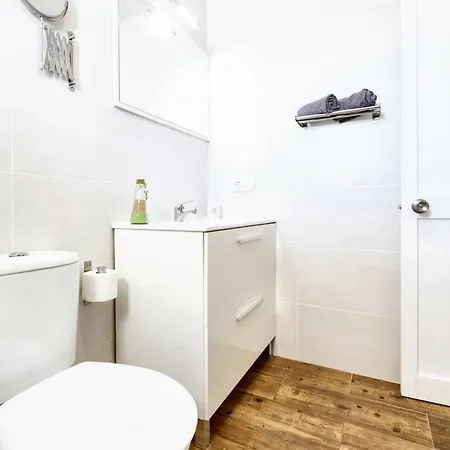 Charming In With Shared Pool - 35 Sqm Διαμέρισμα